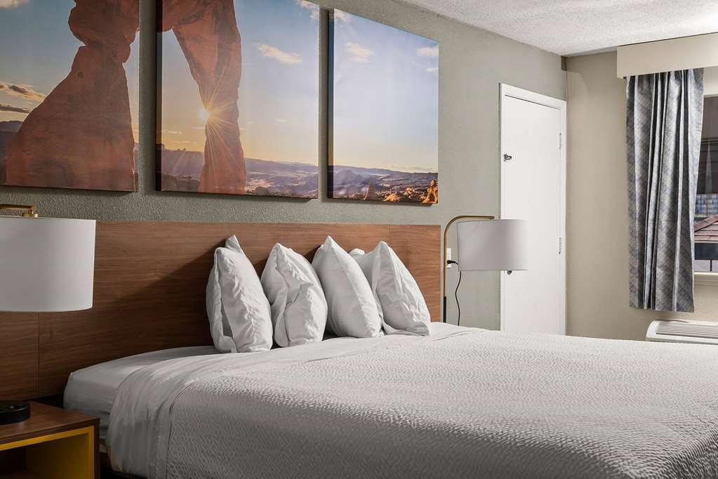 Days Inn By Wyndham Albuquerque Northeast Стая снимка